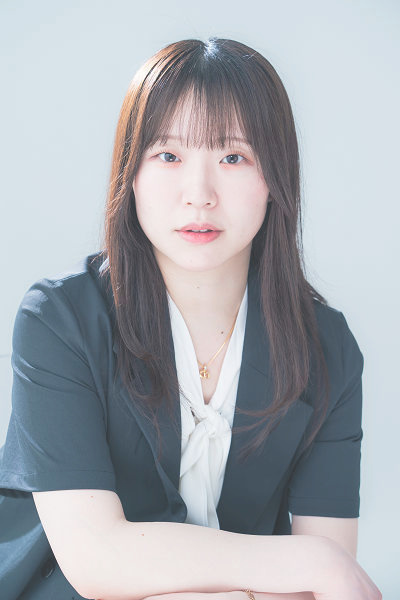 鈴岡 可奈子